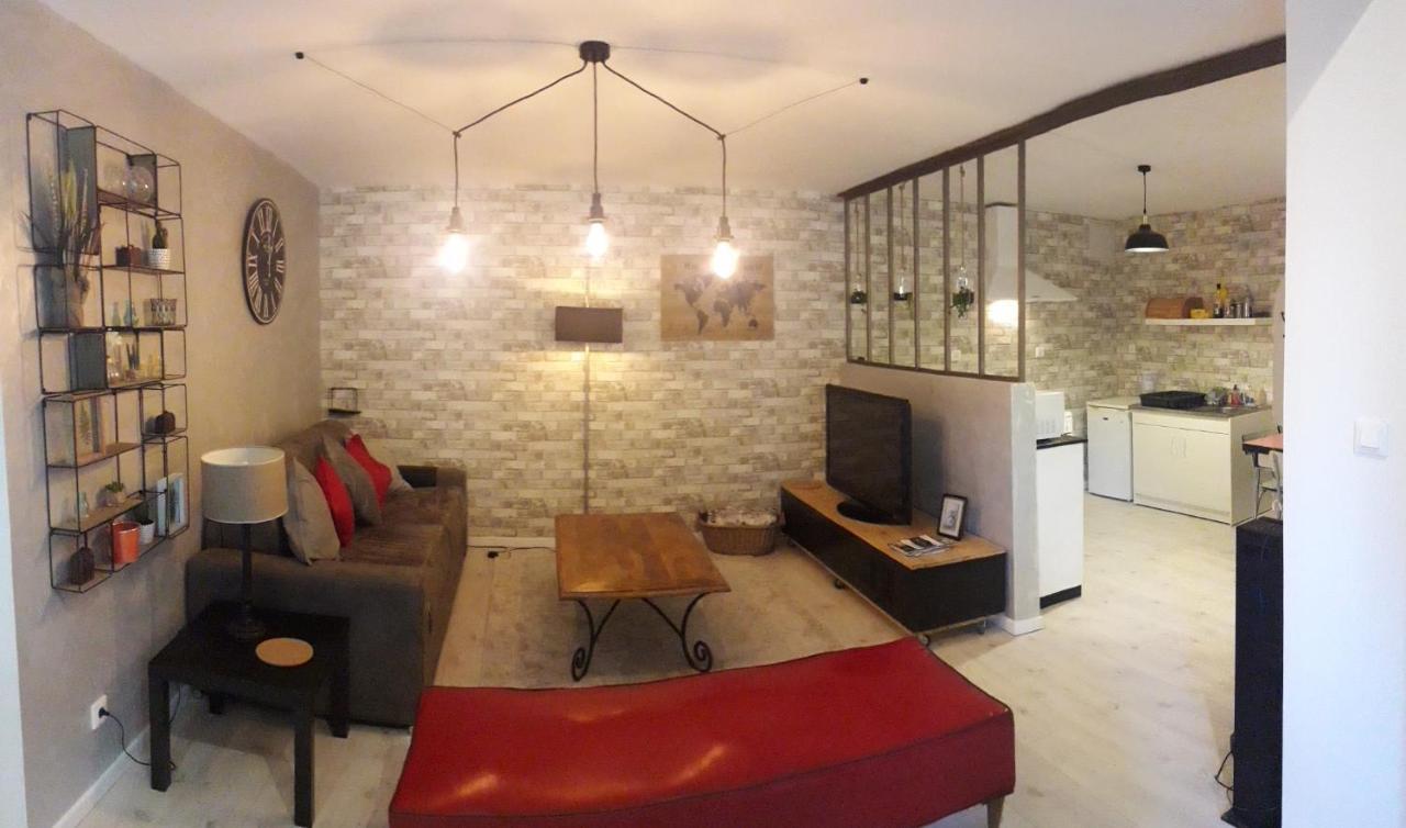 Ferienwohnung Le Relais Champetre Joux Exterior foto